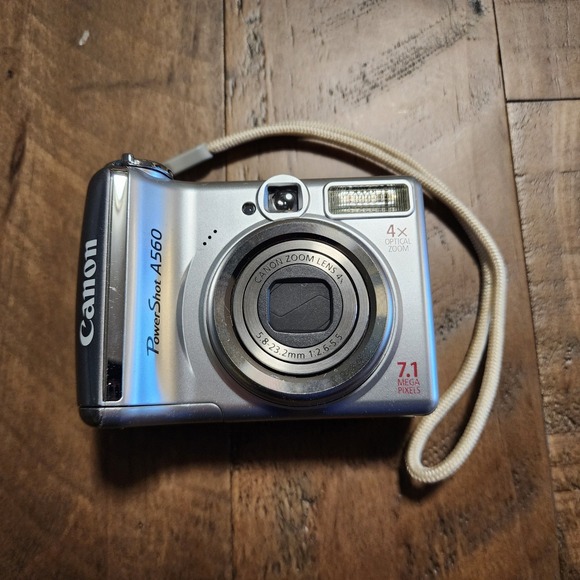 カメラ 【F2011】 Canon Powershot A560 シルバー キャノン